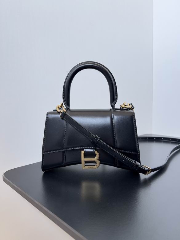 Balenciaga Le Cagole