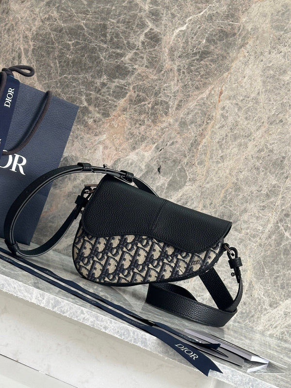 Dior Saddle Bag
