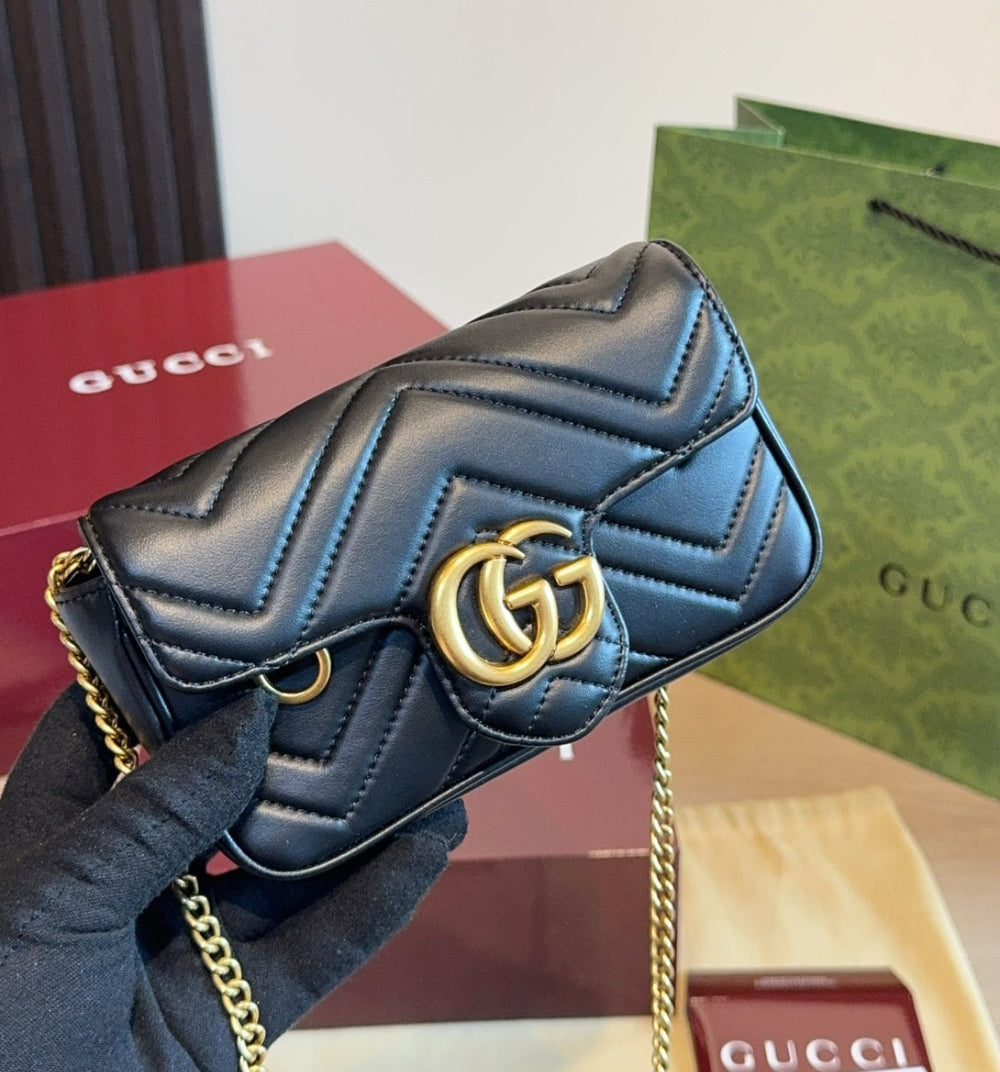 Gucci GG Supreme