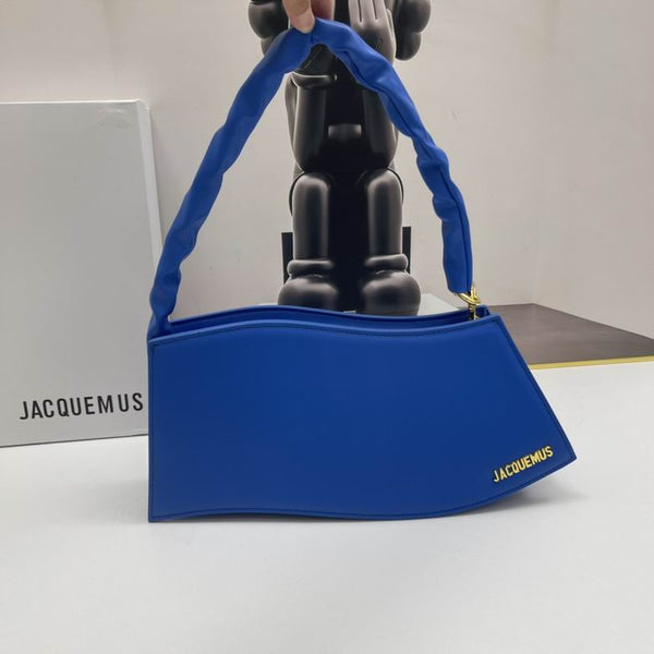 Jacquemus Le Bambino
