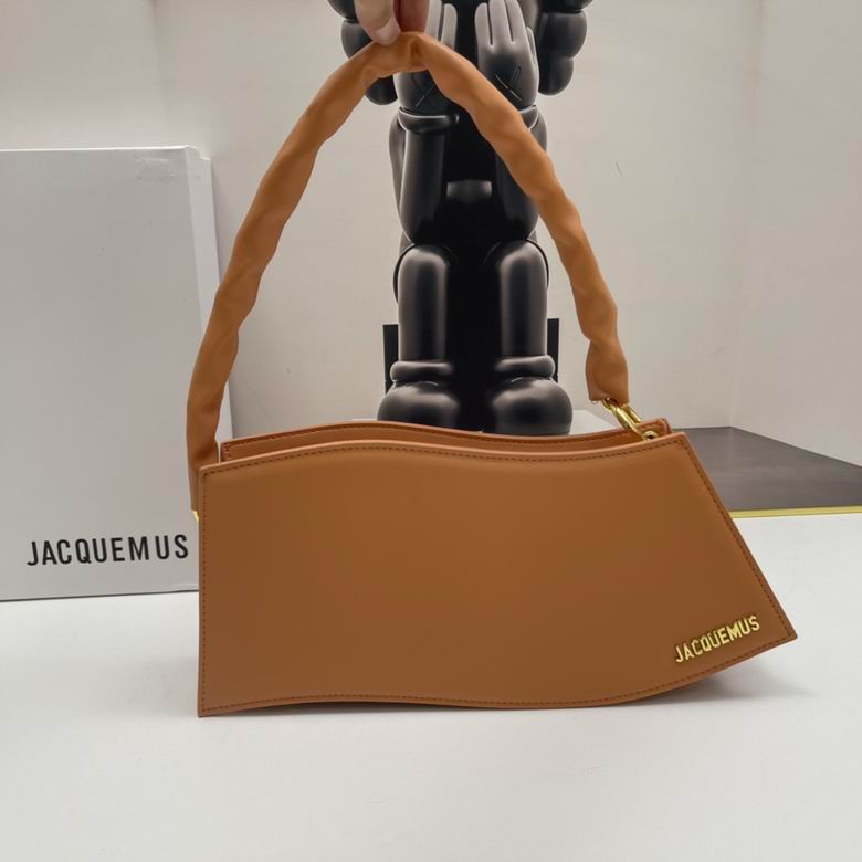 Jacquemus Le Grand Bambino
