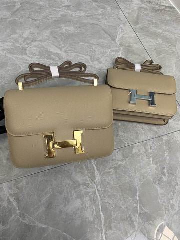 Hermès Constance