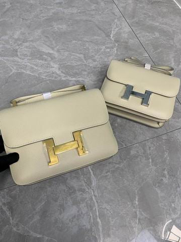 Hermès Constance